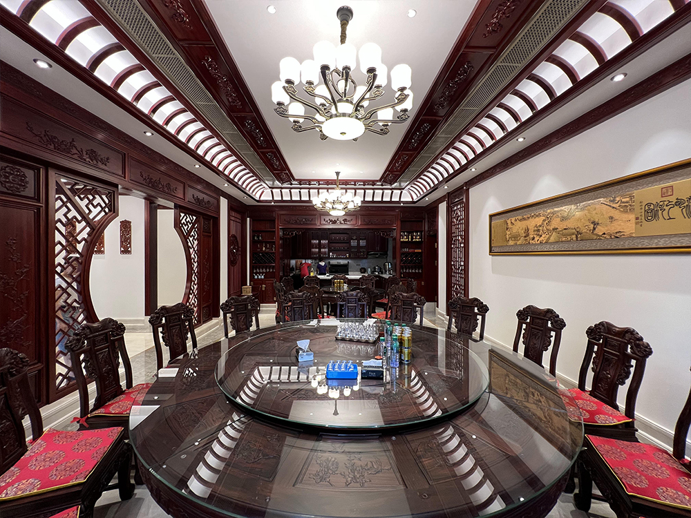 凯发国际莱安华筑古建红木整装案例:贵州遵义赤水700㎡别墅非洲紫檀中式装修实景赏析(图5)