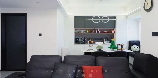 100㎡复式大改造：复古撞上现代风开黑带娃两不误！(图1)