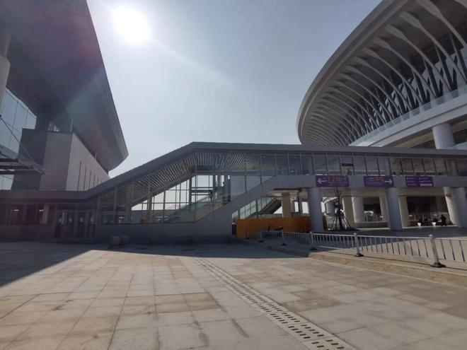 服务旅客3788万人次除了地铁免安检、南北区连廊松江枢纽这份“春运答卷”还有更多细节→(图3)