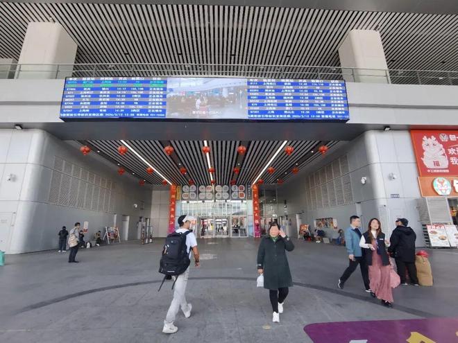 服务旅客3788万人次除了地铁免安检、南北区连廊松江枢纽这份“春运答卷”还有更多细节→(图5)