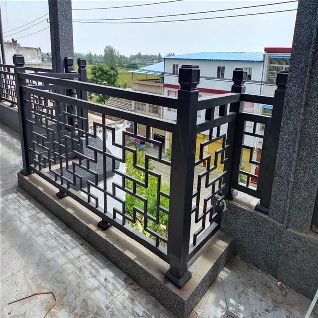 栏杆有哪些好看的铝合金护栏护手四合院护栏有哪些造型图案设计风格(图2)